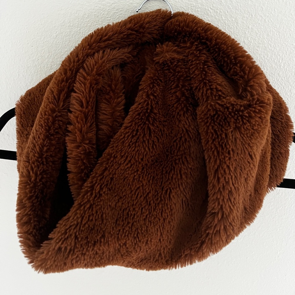 Cozy Brown Faux Fur infinity Scarf